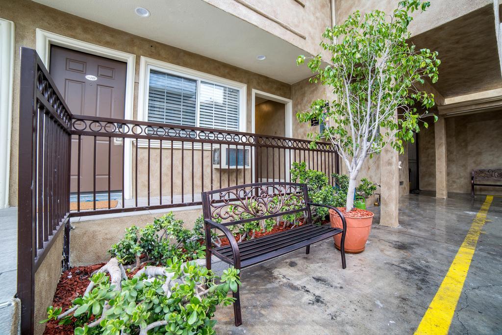 Nite Inn At Universal City - Walking Distance To Universal Studios Hollywood Los Angeles Exterior foto